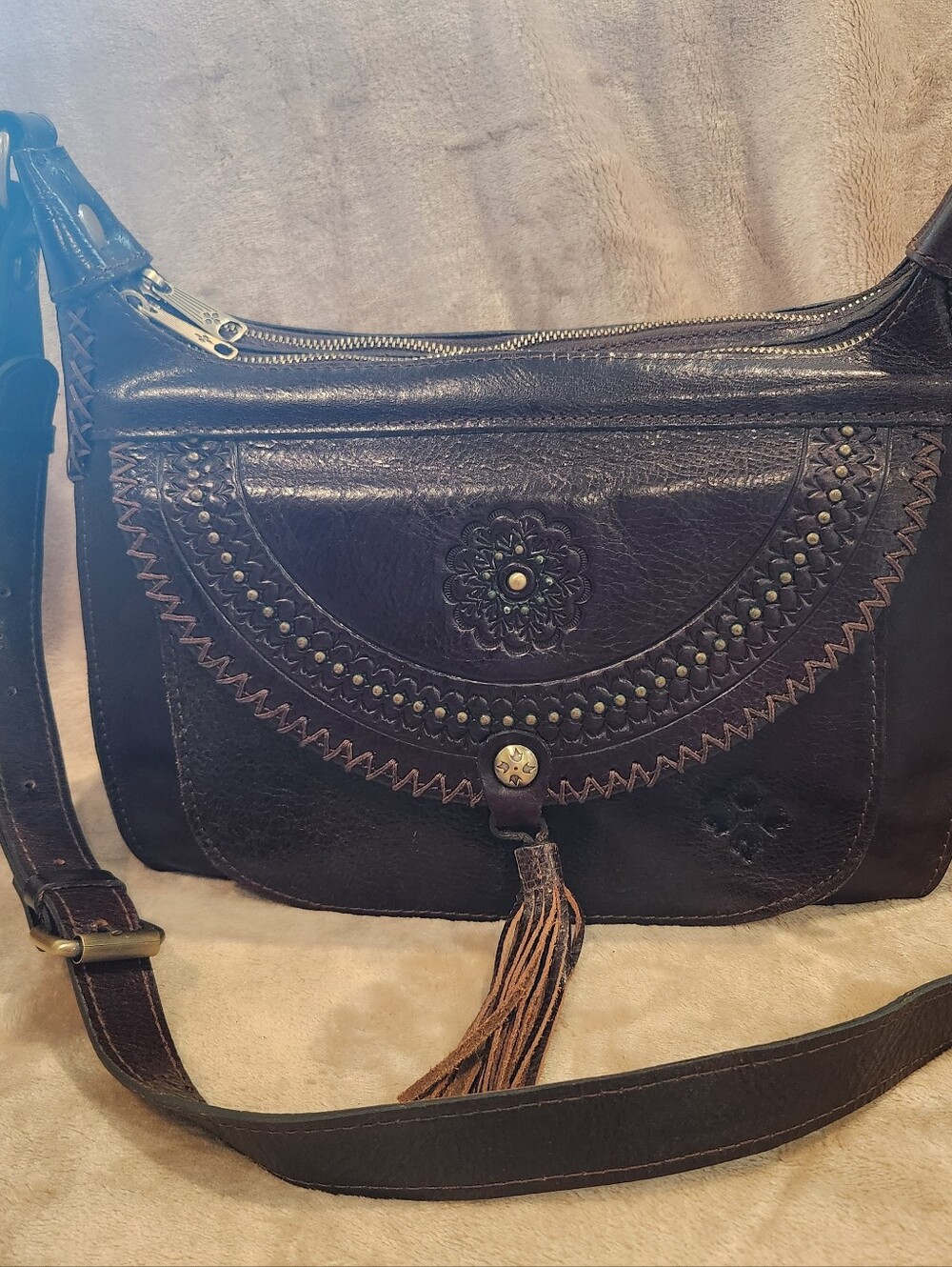 EUC PATRICIA NASH LEATHER BEAUMONT CROSSBODY BAG IN CHOCOLATE BROWN